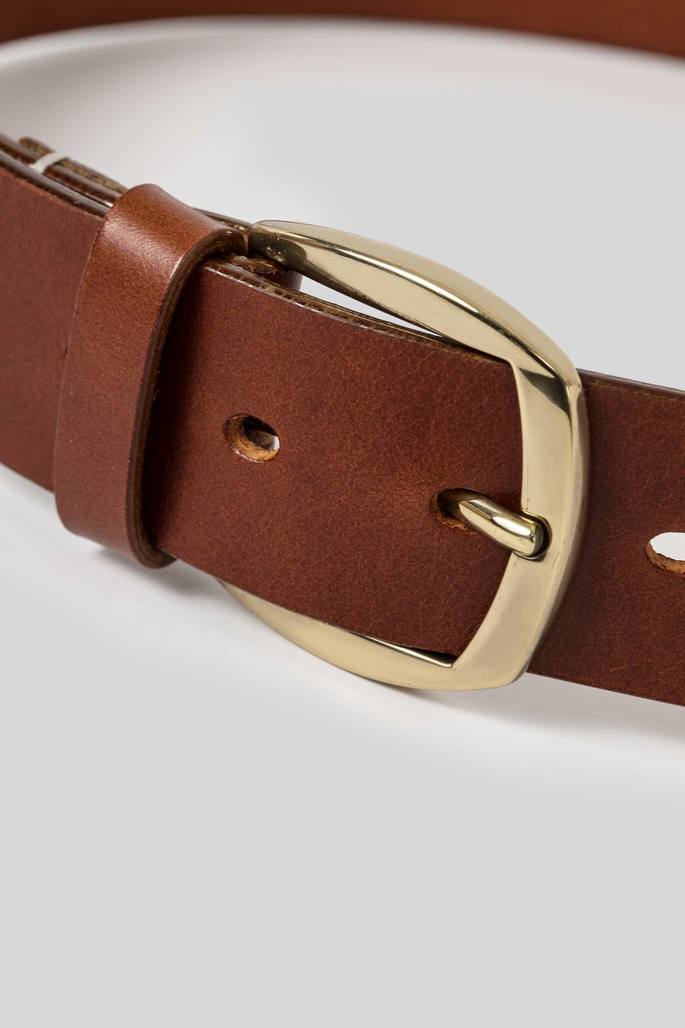 Basic Leather Belt - Casual Luxury Style - Solid Brass Buckle