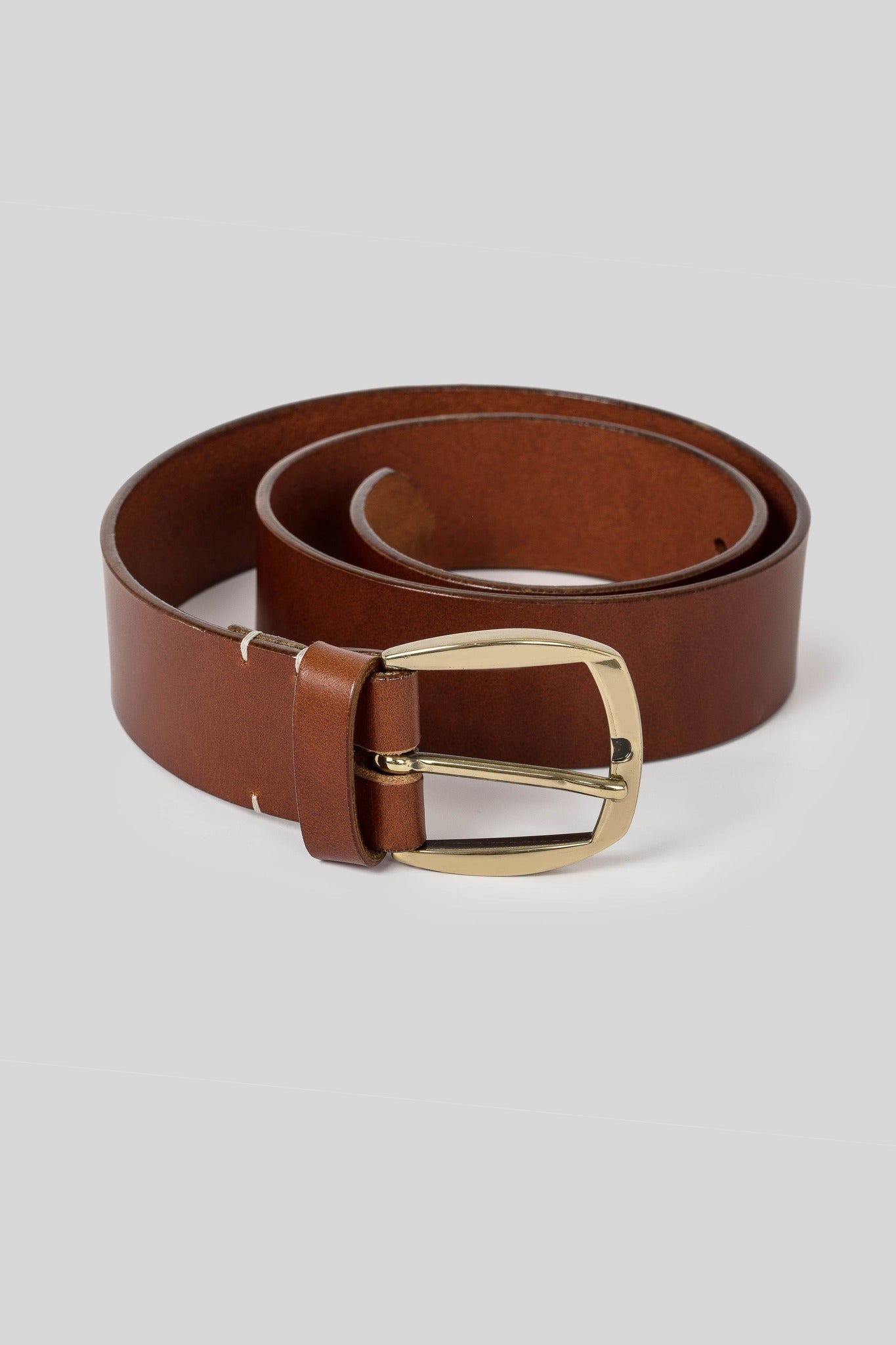 Basic Leather Belt - Casual Luxury Style - Front View